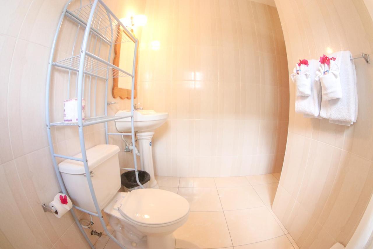 Van Villa Guesthouse 네그릴 외부 사진