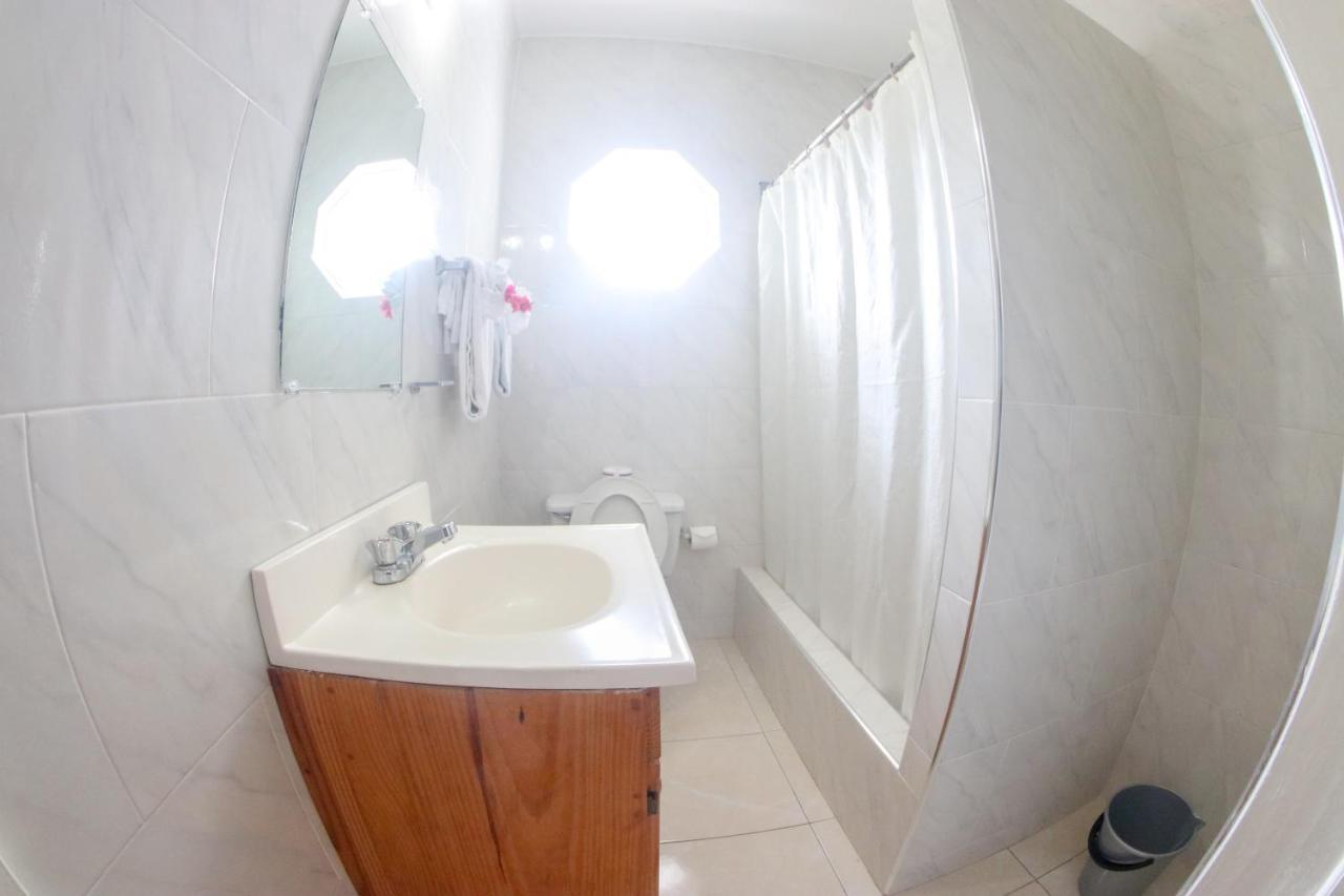 Van Villa Guesthouse 네그릴 외부 사진