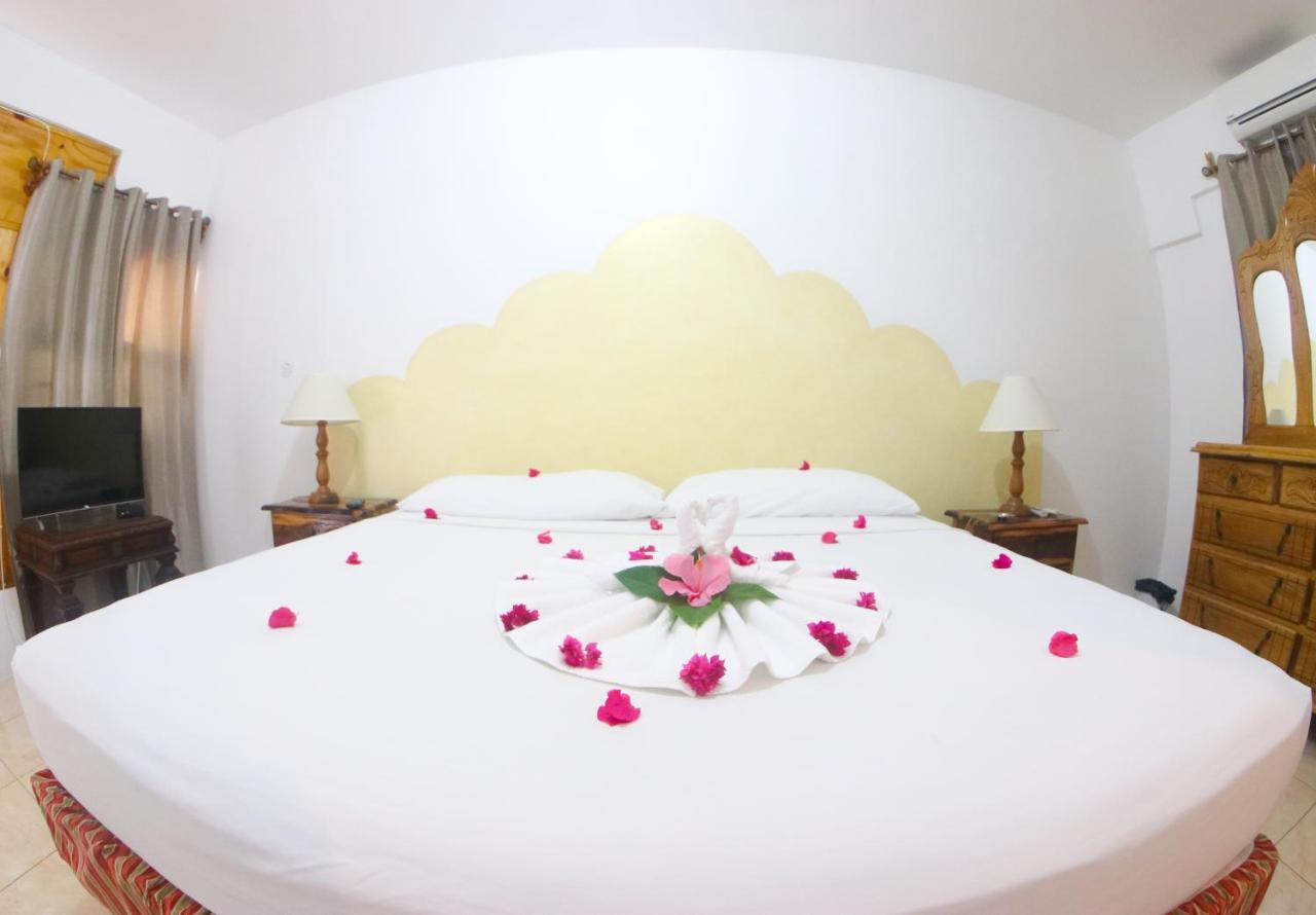 Van Villa Guesthouse 네그릴 외부 사진