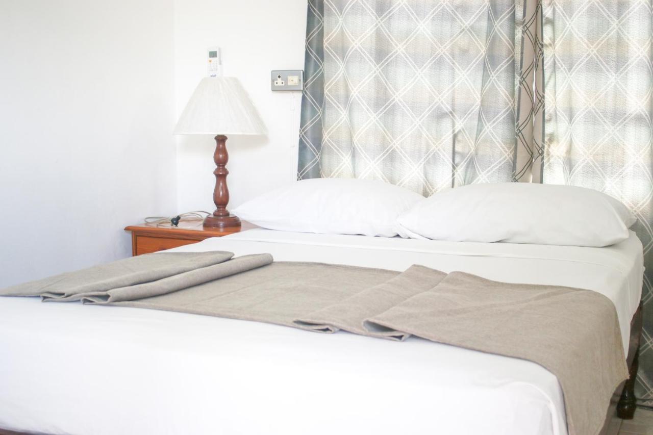 Van Villa Guesthouse 네그릴 외부 사진